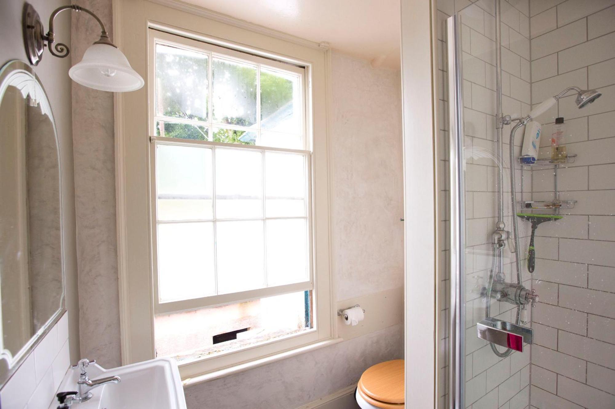 Ashley Court Guest House Tiverton  Bagian luar foto